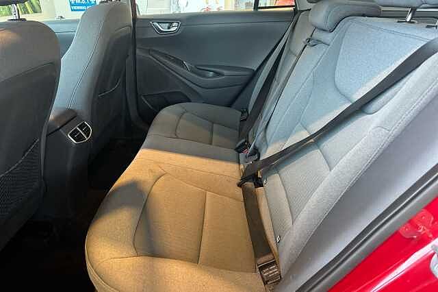 Hyundai Ioniq 1.6 GDi Hybrid Premium 5dr DCT
