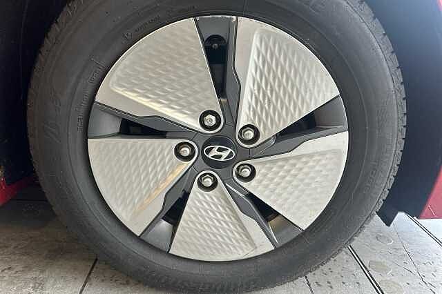 Hyundai Ioniq 1.6 GDi Hybrid Premium 5dr DCT