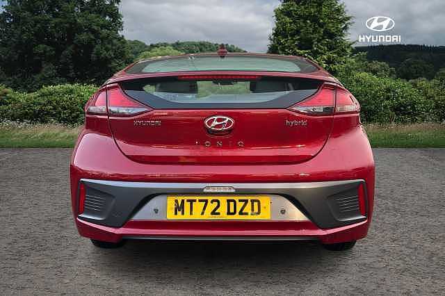 Hyundai Ioniq SE CONNECT MHEV