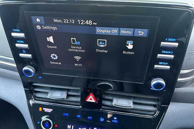 Hyundai Ioniq SE CONNECT MHEV