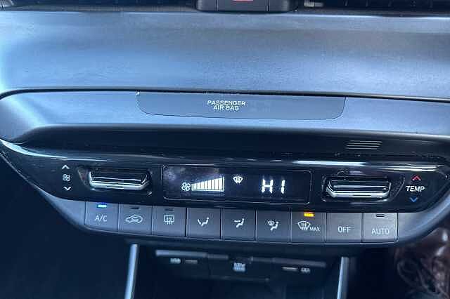 Hyundai Bayon T-GDI PREMIUM MHEV