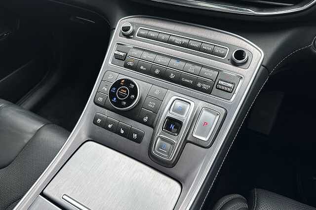 Hyundai SANTA FE ULTIMATE Black