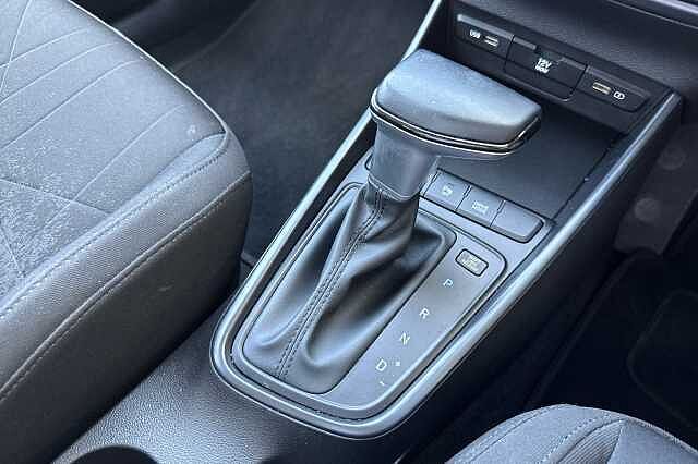 Hyundai Bayon T-GDI SE CONNECT DCT MHEV