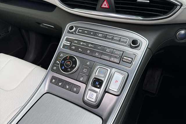Hyundai Santa Fe 1.6 TGDi Plug-in Hybrid Ultimate 5dr 4WD Auto