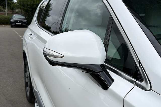 Hyundai Santa Fe 1.6 TGDi Plug-in Hybrid Ultimate 5dr 4WD Auto